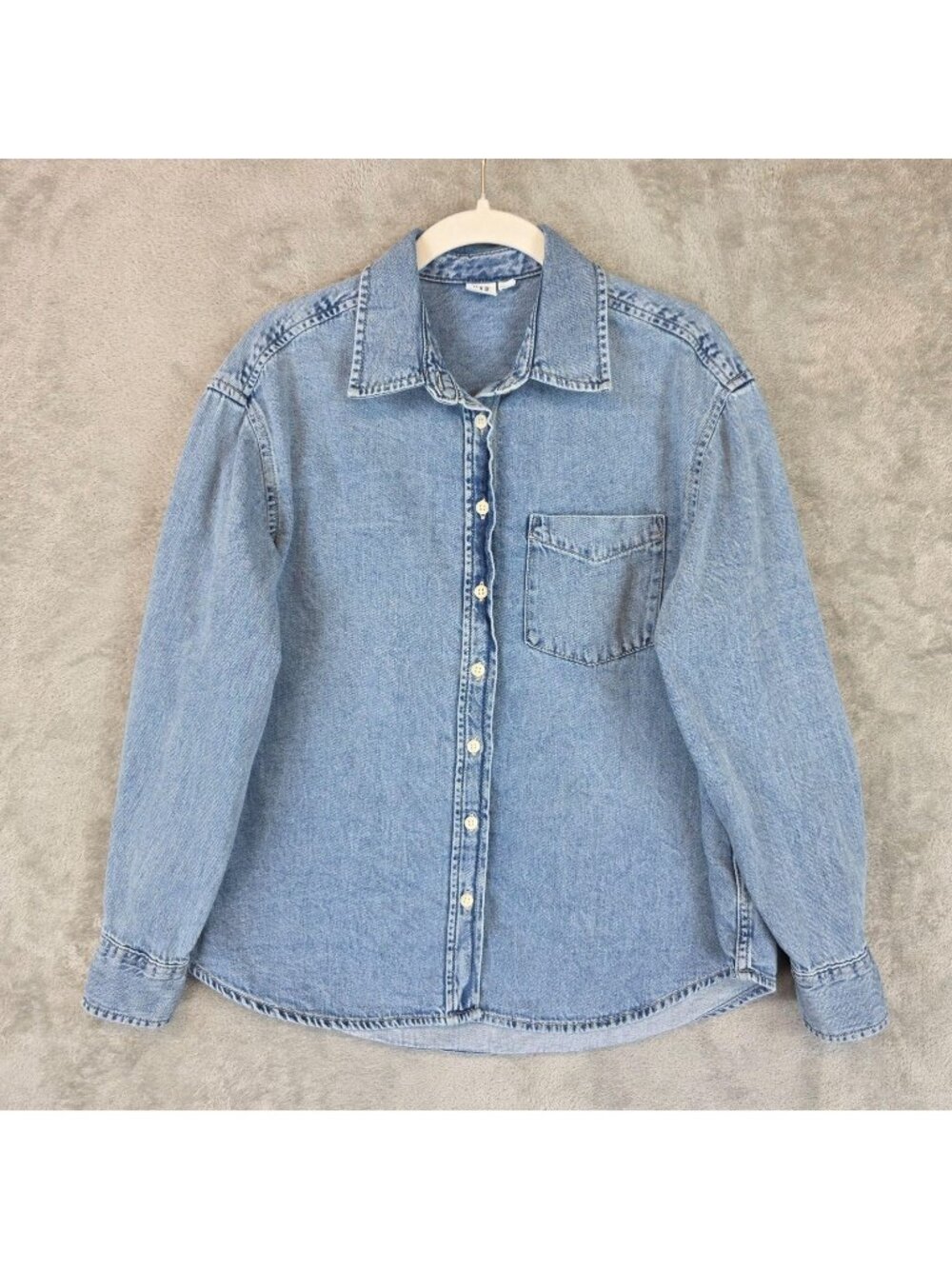 Gap Button Up Shirt Womens S Blue Denim Big Shirt Collared Long Sleeve Pocket